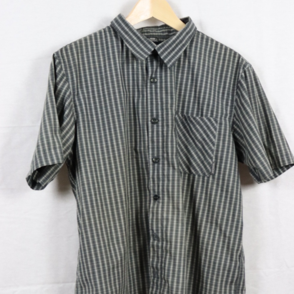 Oakley men's shirt